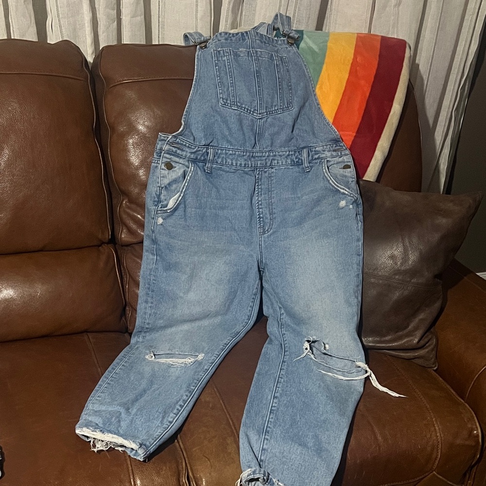 Casual Light Blue Distressed Denim Overalls